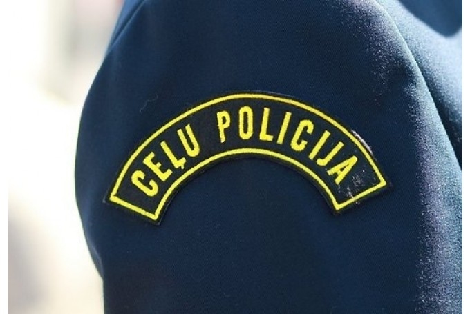 Dzērājšoferis izraisa avāriju uz šosejas A7
