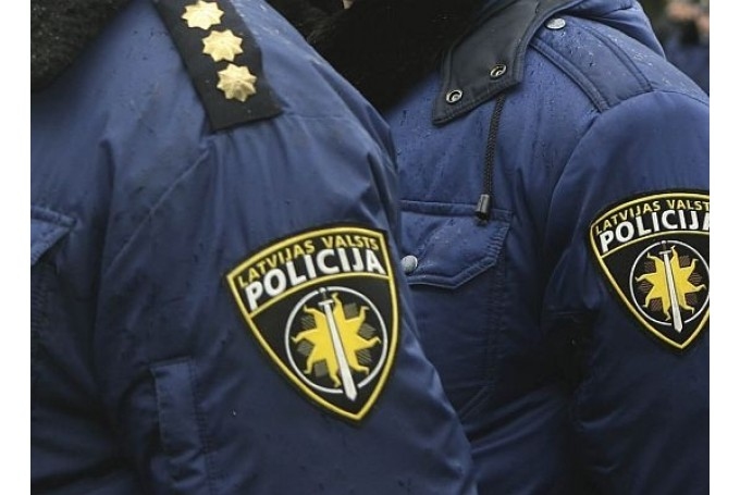 Iecavas novadā aizturēti divi vīrieši par narkotisko un psihotropo vielu nelegālo apriti