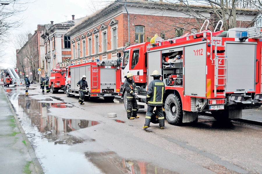 Sarūk ugunsgrēkos bojā gājušo skaits