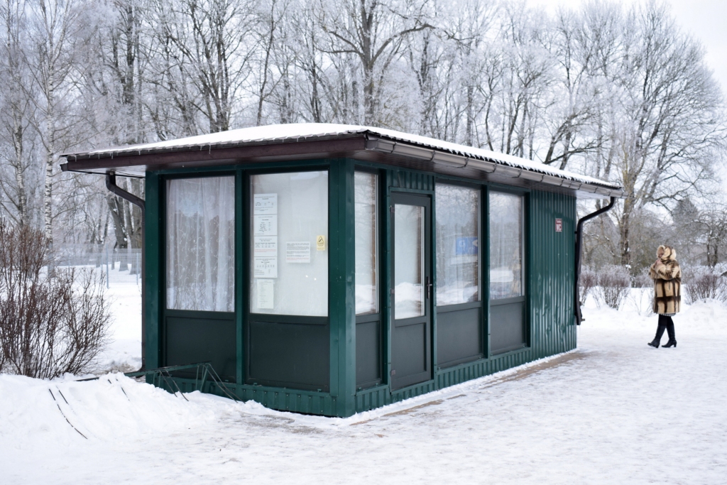 Vecumnieku autoostā var iznomāt kiosku