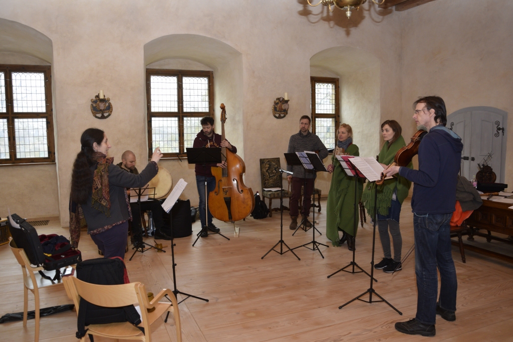 Bauskas pilī top jauna koncertizrāde festivālam «Vivat Curlandia!»