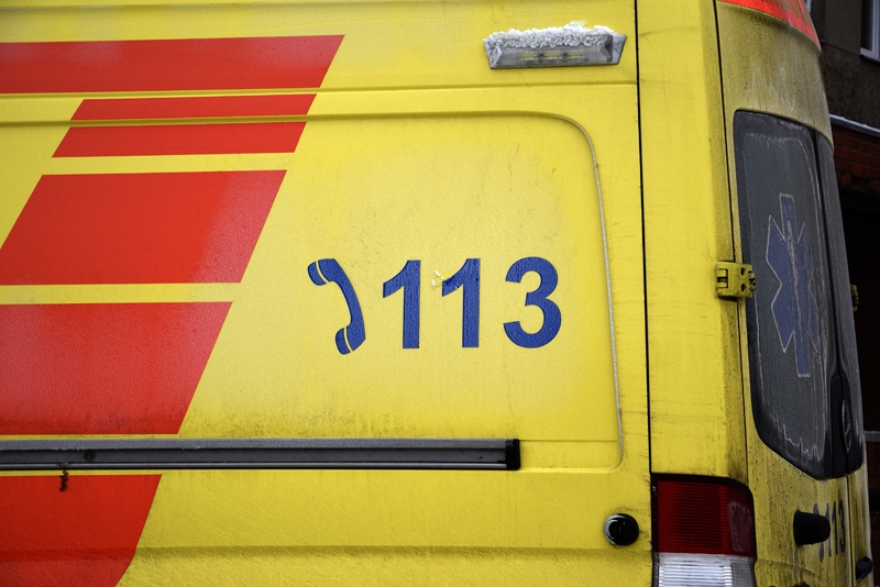 Pakrīt un gūst smadzeņu satricinājumu