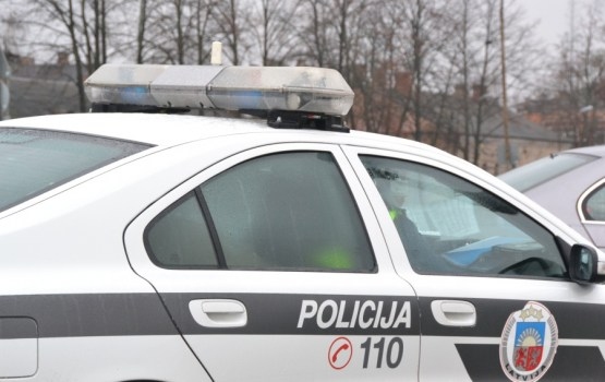 Gaišā dienas laikā Ādžūnos nāvējoši notriec gājēju