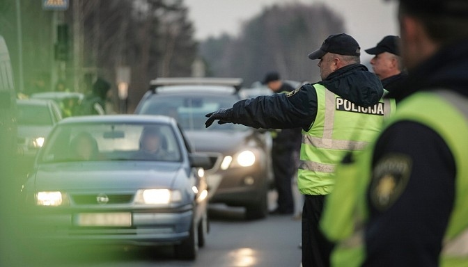 Bauskā policijas reida laikā pārbaudīti 520 autovadītāji