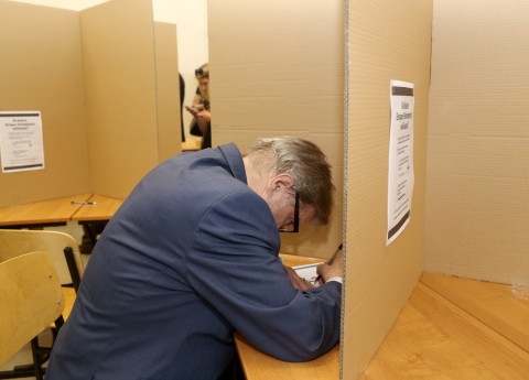 Latvijā notiek Eiropas Parlamenta vēlēšanas