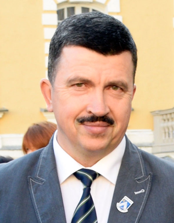 Komentāri: skolu apvienošana