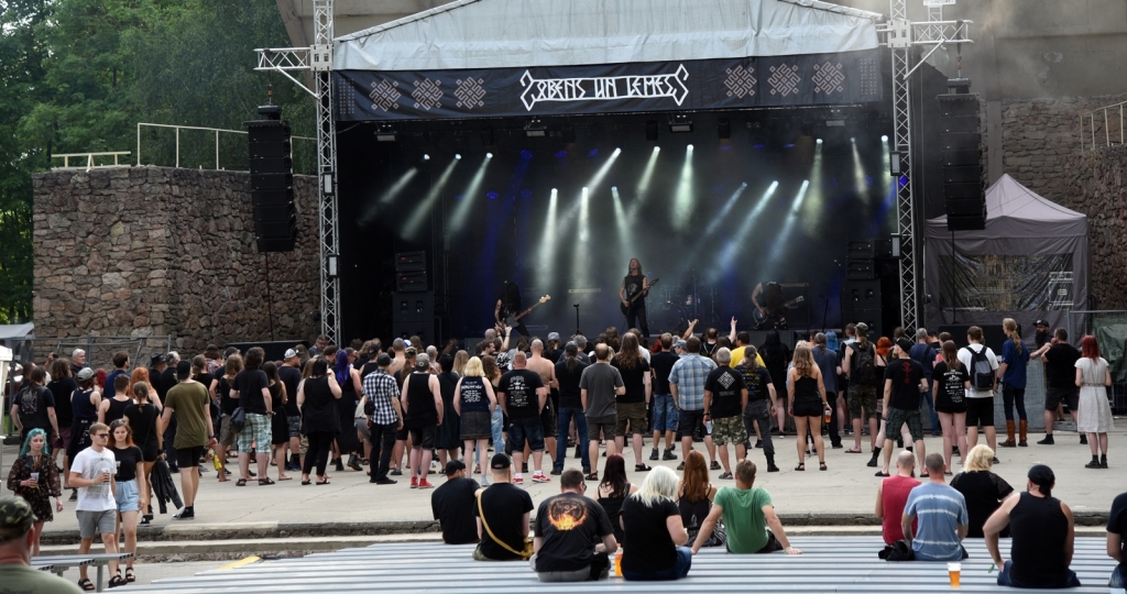 FOTO: Bauskā norisinās festivāls «Zobens un Lemess»