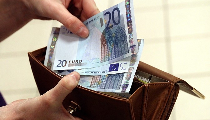 Latvijā gada inflācija maijā - 3,3%