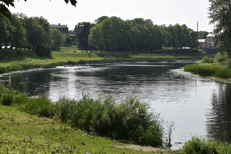 Bauskas svētku ietvaros norisināsies ūdens velosipēdu sacensības «Mēmeles regate»; vēl ikviens var pagūt pieteikties