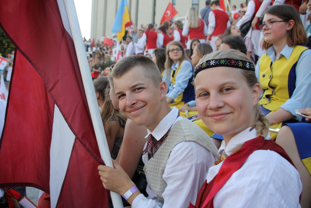 Deju kopa «Mēmelīte» piedalās starptautiskā festivālā Polijā