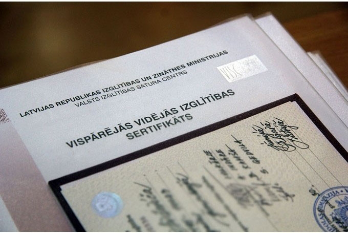 Centralizēto eksāmenu sertifikātiem nav derīguma termiņa