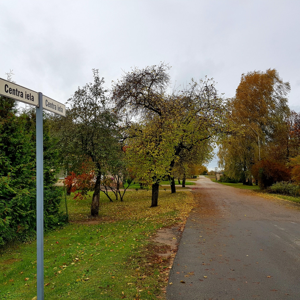 Mūsas ciema iedzīvotāji Ceraukstē lūdz izbūvēt ātruma slāpētājus