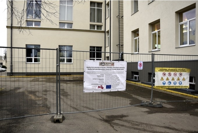 Bauskas novada dome Valsts kasei lūgs vairāk nekā miljonu eiro aizņēmumu ģimnāzijas remontam