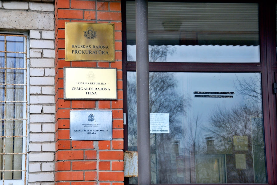 Tiesas sēdi bijušā policista Jēkaba Bičevska lietā atliek ceturto reizi