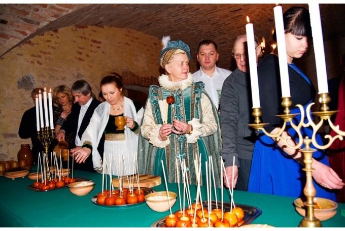 Gada nogalē Bauskā aicina uz «Ziemassvētku balli Livonijā»