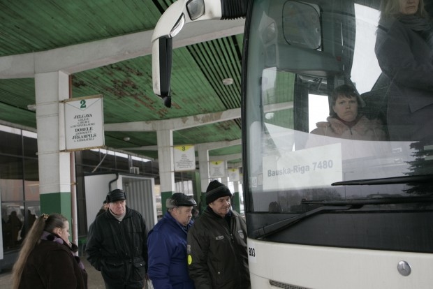 No 15. janvāra mainīsies reģionālo maršrutu autobusu un vilcienu biļešu cena