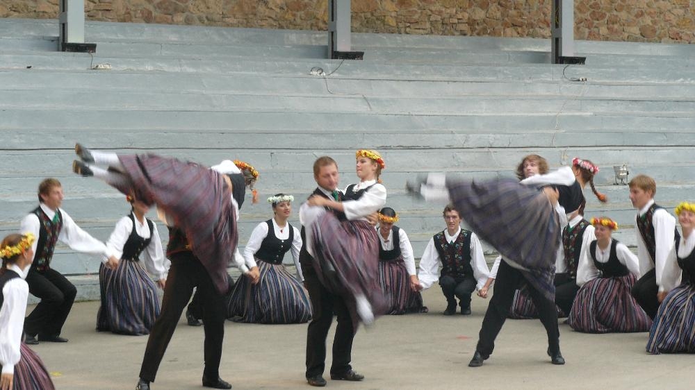 Zemgales Attīstības padomes sēdē spriedīs par atbalstu Zemgales novada deju svētkiem