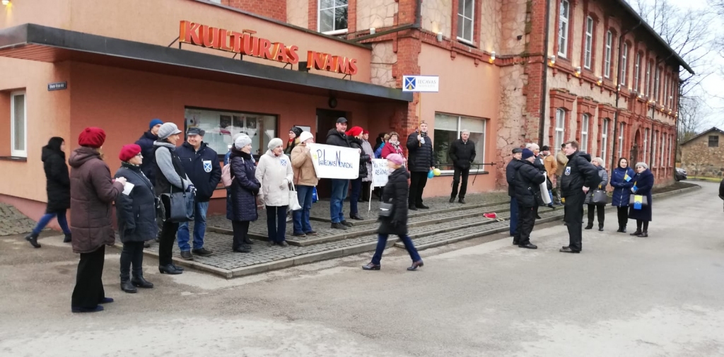 Iecavnieki gatavi arī turpmāk rīkot protesta akcijas pret pašvaldību reformu
