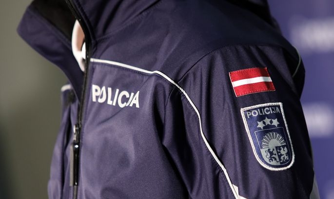 Policija aicina atsaukties Bauskā piekautu vīrieti