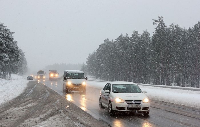 No Rīgas līdz Bauskai ir apgrūtināti braukšanas apstākļi