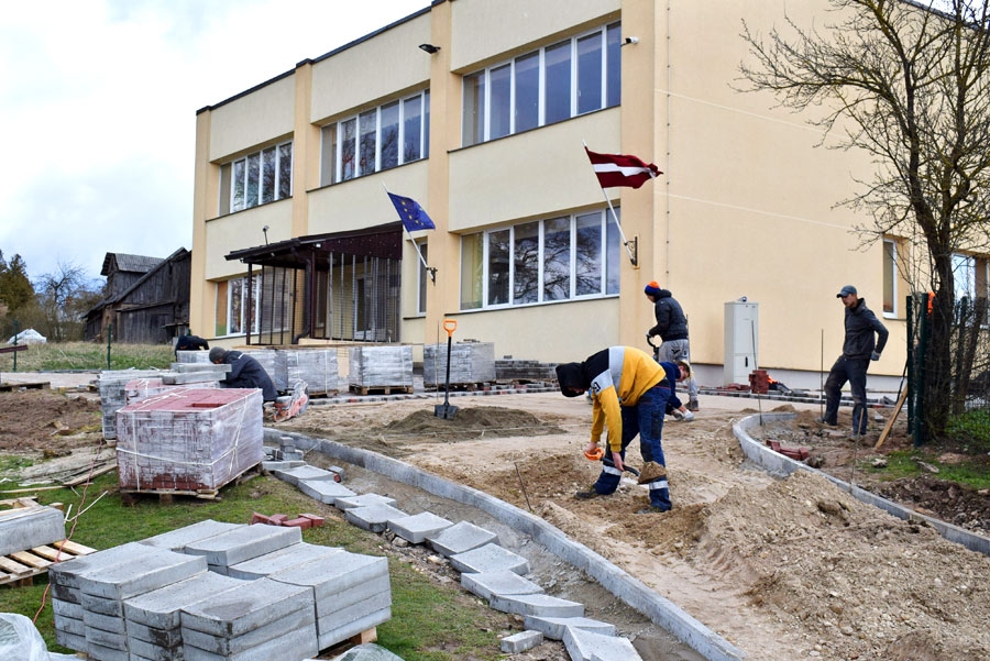Pagalmā varēs lekt «klasītes»