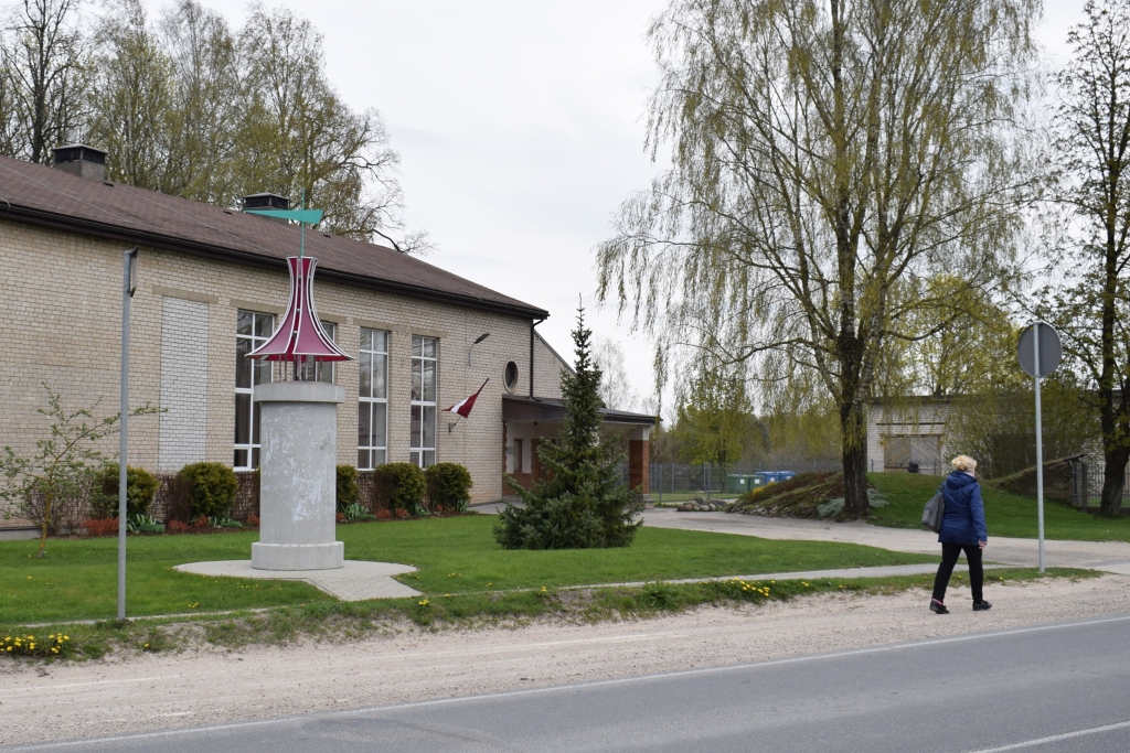 Pie Vecumnieku tautas nama – atmiņu izstāde