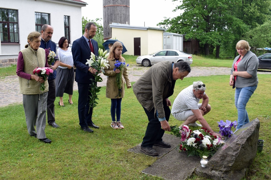 Sāpju pilna pieturvieta