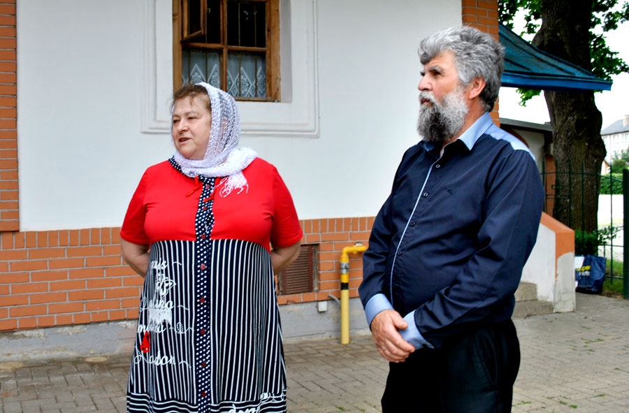 Ataicina darbs, notur mīlestība, identitāti uztur ticība