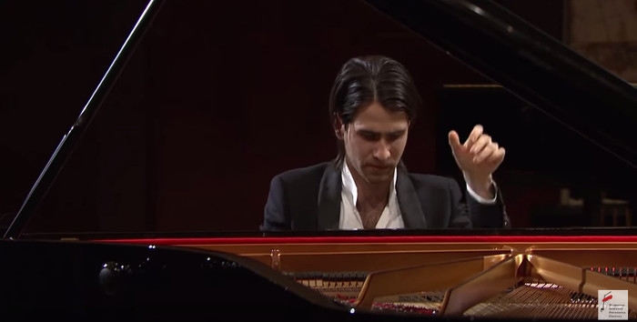 Mazajā Mežotnes pilī pianists Georgijs Osokins atskaņos Šopēna skaņdarbus