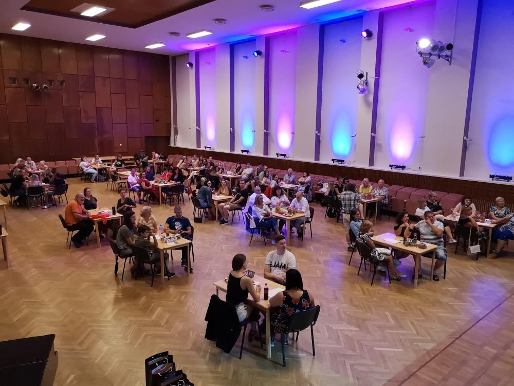 Aicina piedalīties Īslīces biedrības «Laiks Jauniešiem» rīkotā viktorīnā «Zini vai mini»