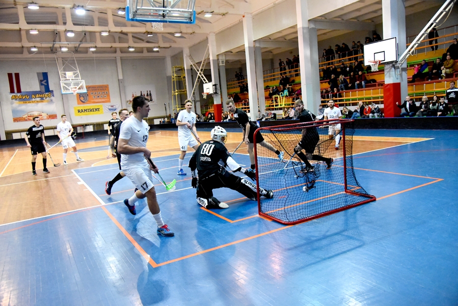 «Covid» aiztur florbolu