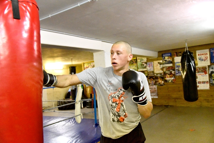 Baušķenieks Ričards Ozols kļūst par Latvijas čempionu pankrationā