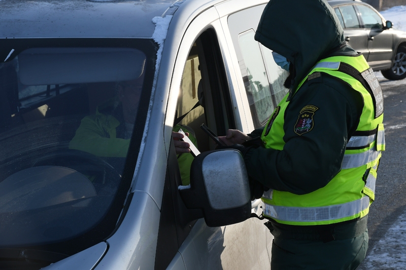 Šķērsojot Latvijas robežu, jāuzrāda negatīvs «Covid» testa rezultāts