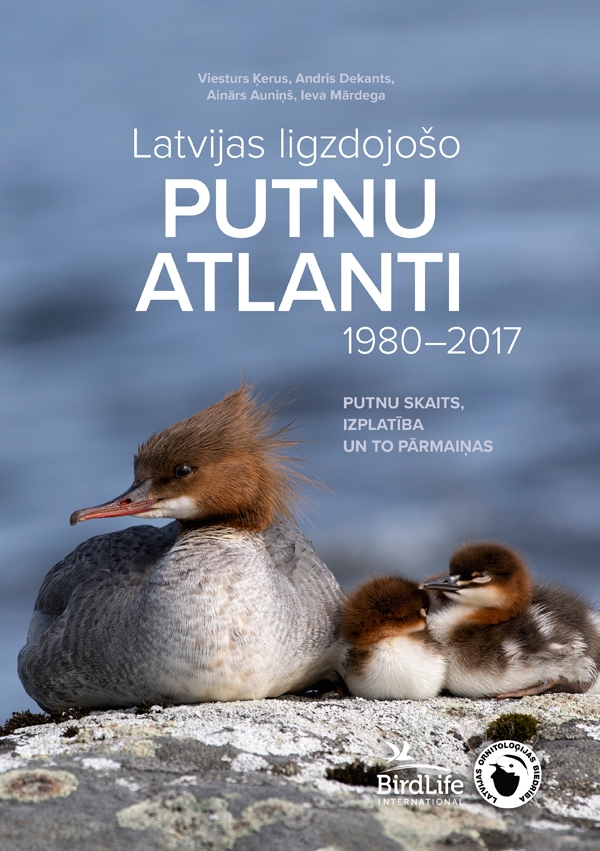 Nākusi klajā grāmata par Latvijā ligzdojošajiem putniem