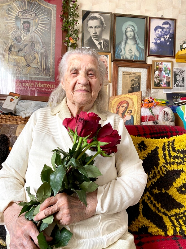 Zina īstos vārdus, lai palīdzētu cilvēkiem