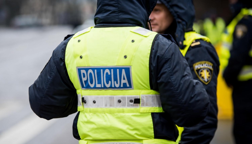 Jaunietis Iecavā sabojā automazgātavas iekārtu