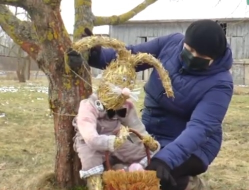 VIDEO: Viesturos izveido Zaķu dārzu