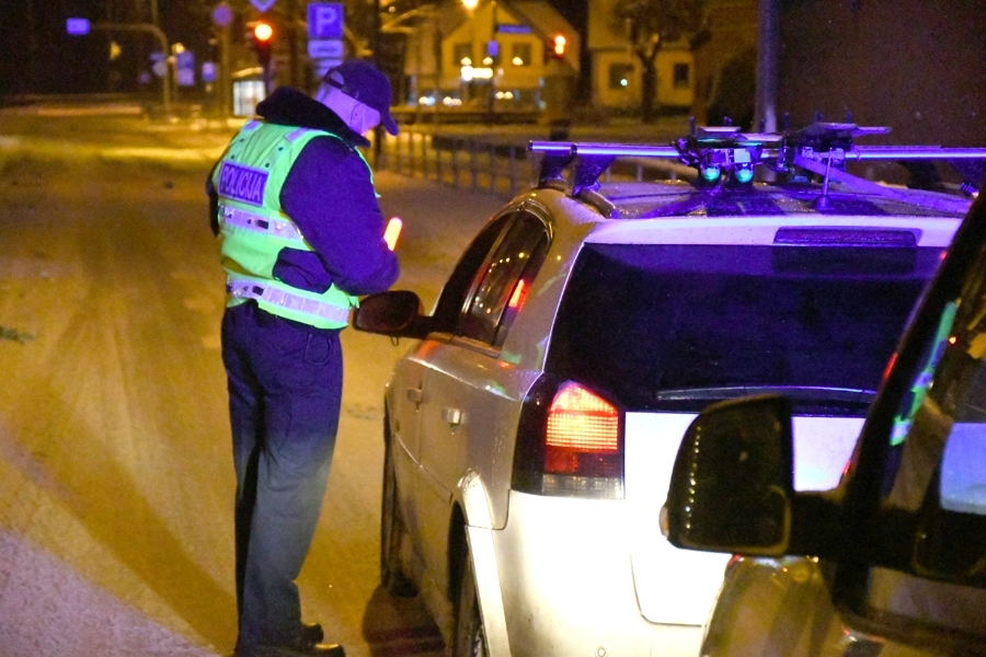 Policijas Bauskas iecirkņa teritorijā – 754 ierobežojumu pārkāpumi