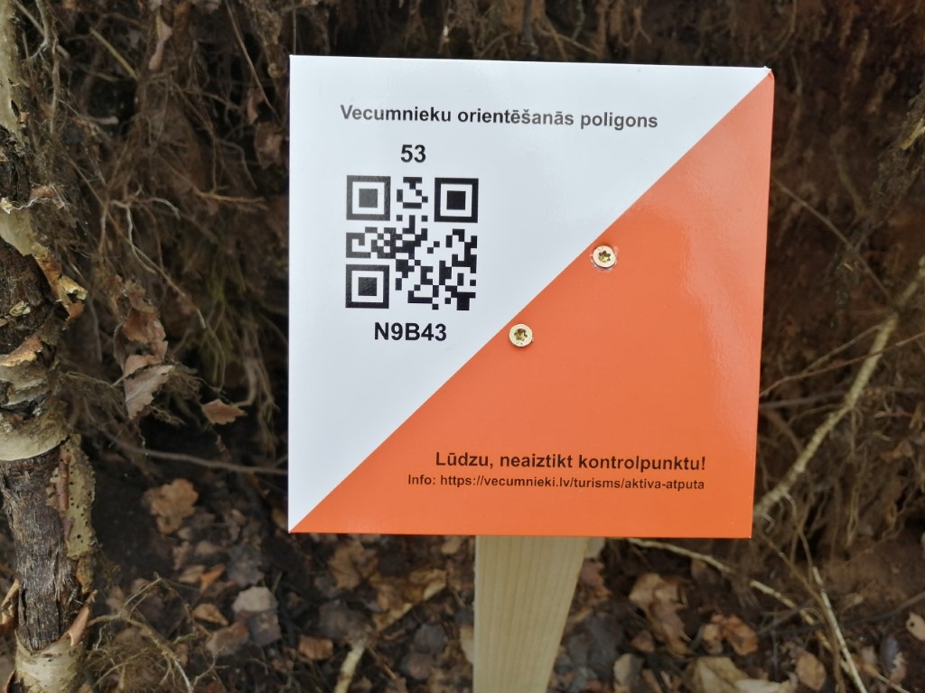 Vecumniekos tapis orientēšanās poligons