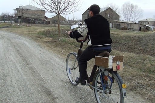 Velosipēdists Mežotnes pagastā brauc reibumā