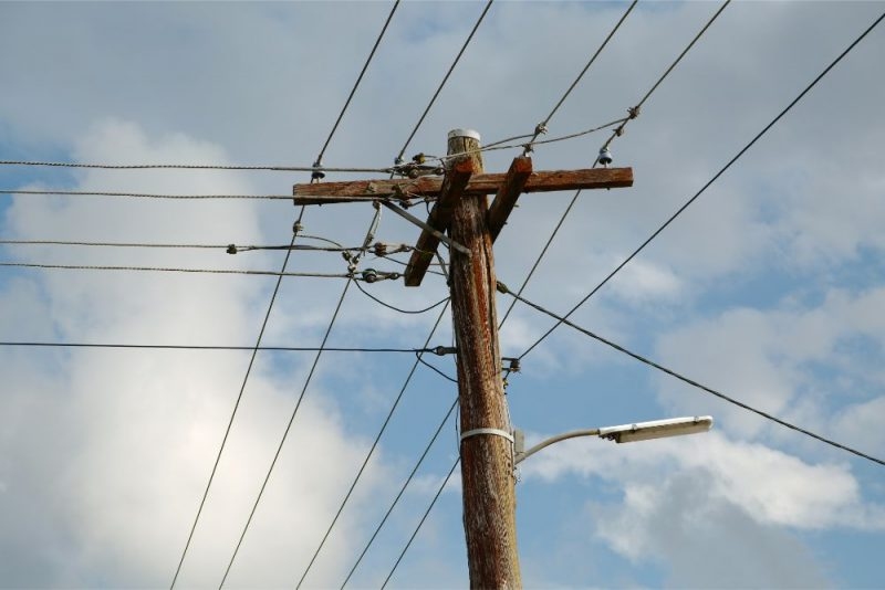 Rundāles un Bauskas novadā apmēram 1700 «Sadales tīkla» klientu paliek bez elektrības