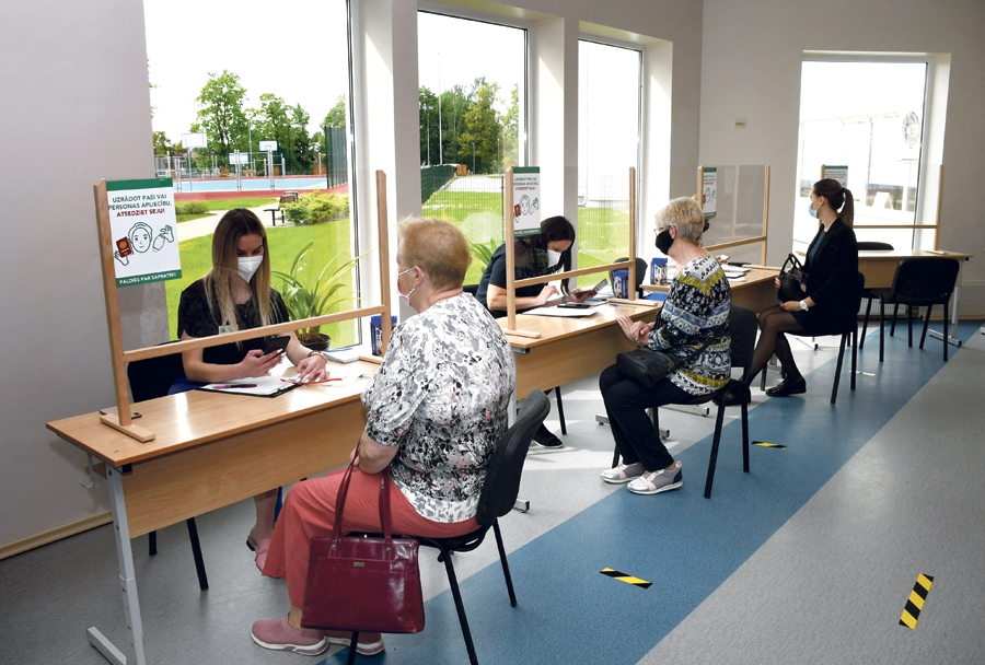 Cer sagaidīt deputātus, kas neaizmirsīs nomales