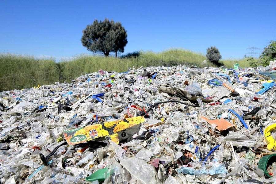 ES ierobežo plastmasas atkritumu eksportu