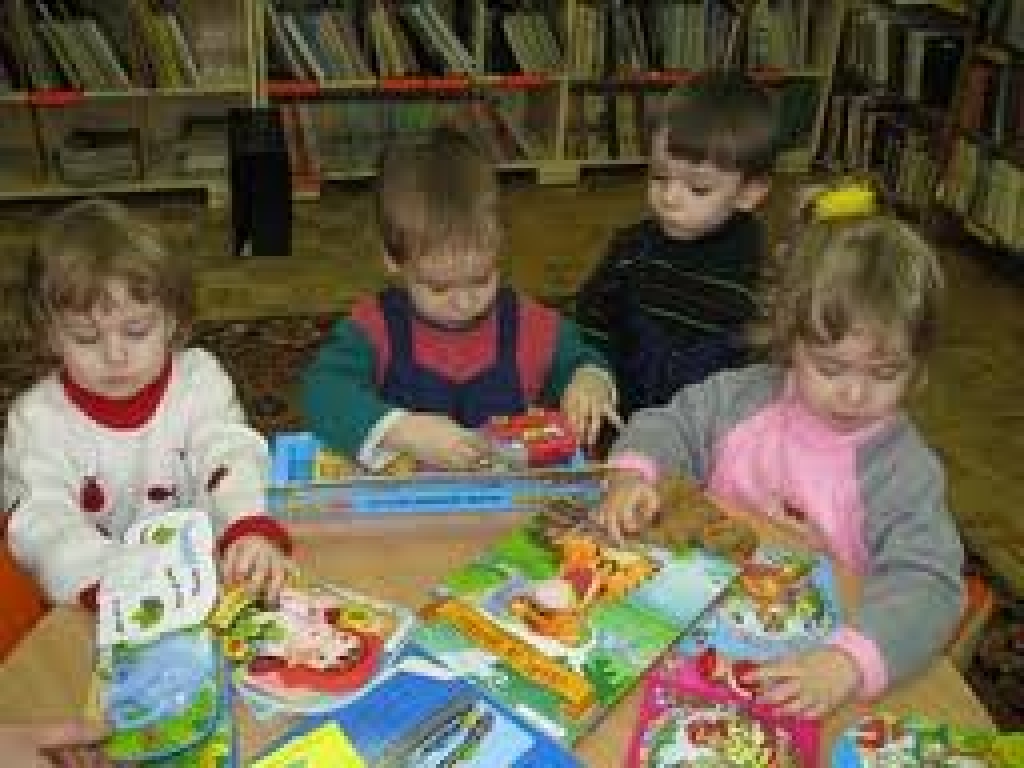 Sāk darboties lasītāju klubs «Lācēna bibliotēka» 