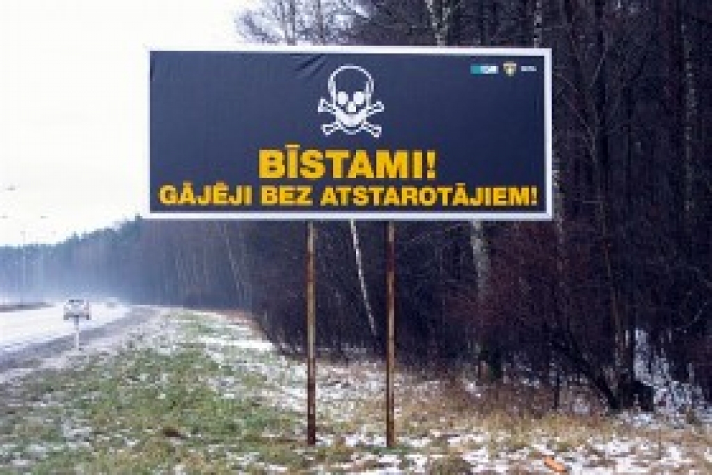 NMP: Iestājoties tumšākam laikam, palielinās uz ceļa notriekto cilvēku skaits 