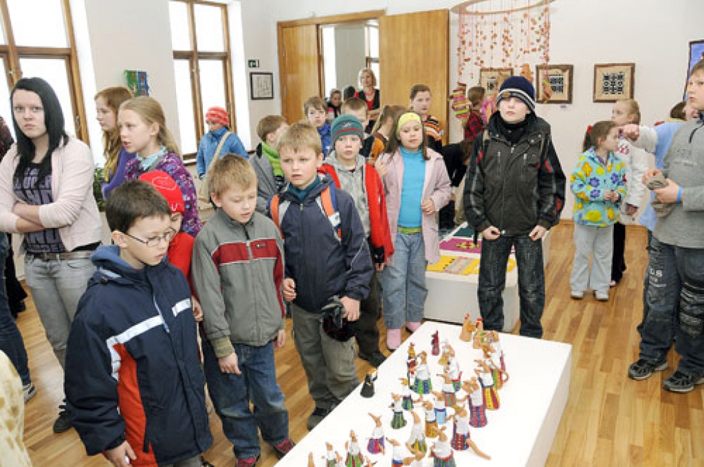 Skolēni atkal aicina uz izstādi muzejā 