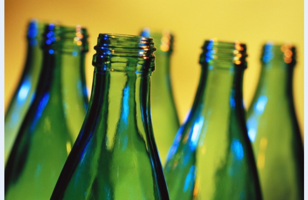 Mežotnē pārdevēja tirgo alkoholu nepilngadīgajai