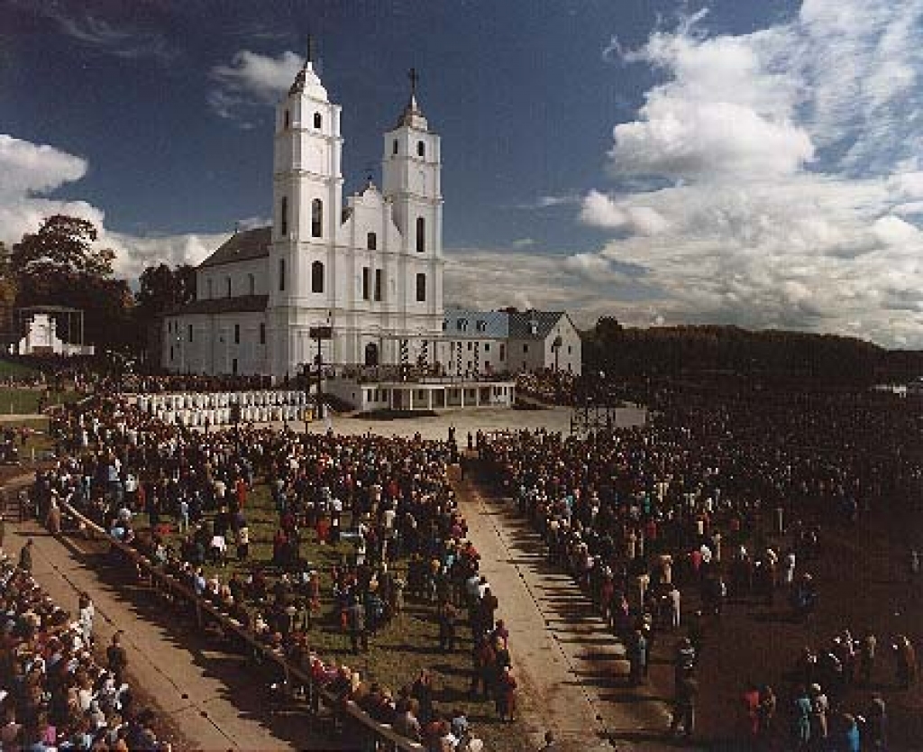 Aglonā ieradušies aptuveni 60 000 ticīgo