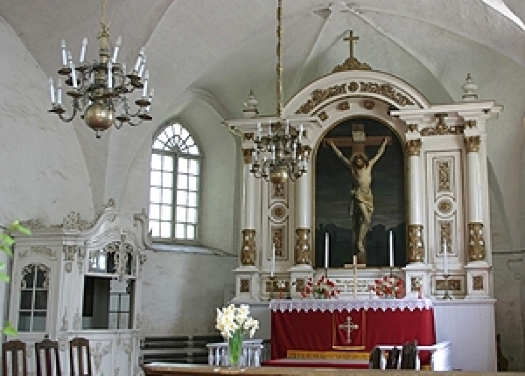 Bauskā apzagta baznīca