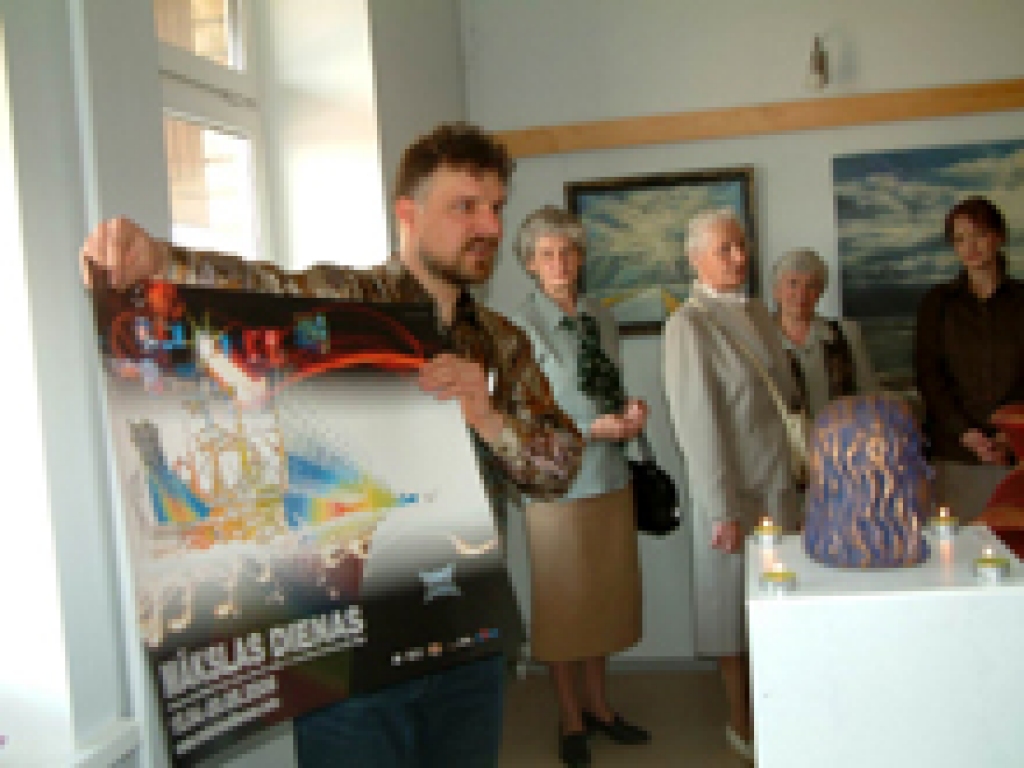 Tēlnieki aicina uz izstādi